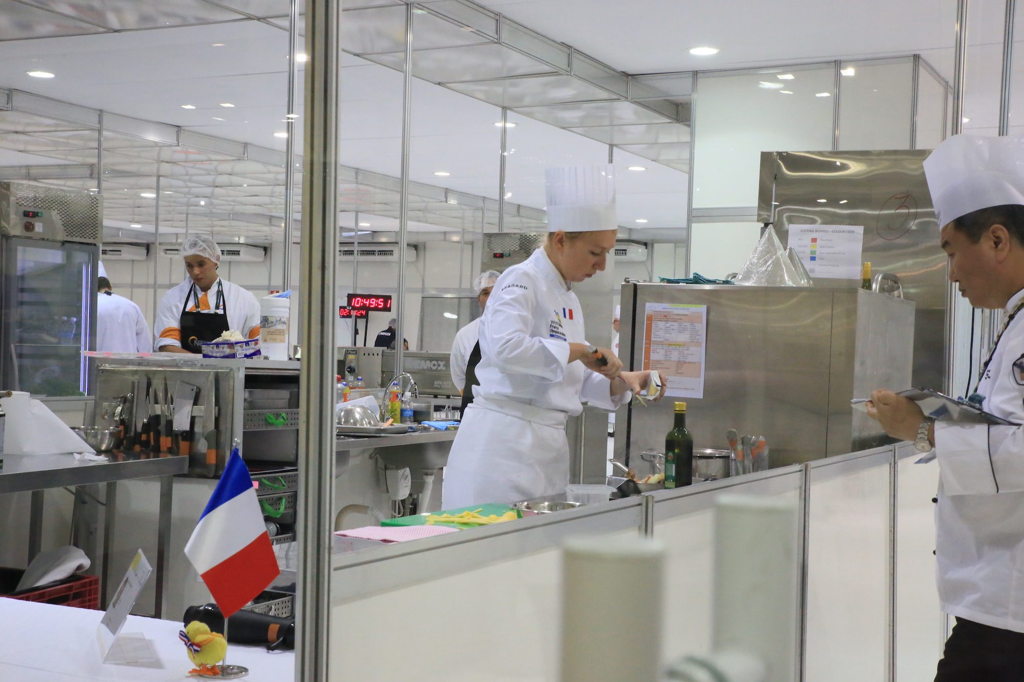Lors de l’épreuve de cuisine aux dernières Olympiades, à São Paulo, le 12 août 2015. © WorldSkills France