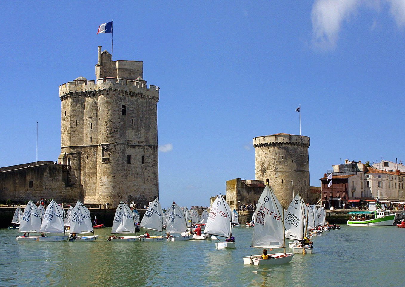 L'entrée du port de La Rochelle.