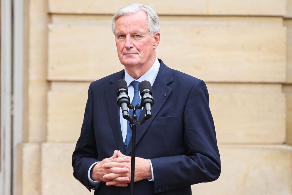 Le Premier ministre Michel Barnier, ici le 5 septembre 2024 lors de la passation de pouvoirs avec Gabriel Attal, à l’Hôtel de Matignon, à Paris.