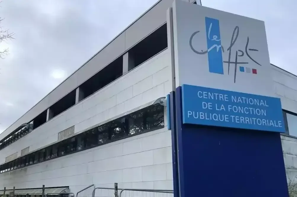 CNFPT (Centre national de la fonction publique territoriale).